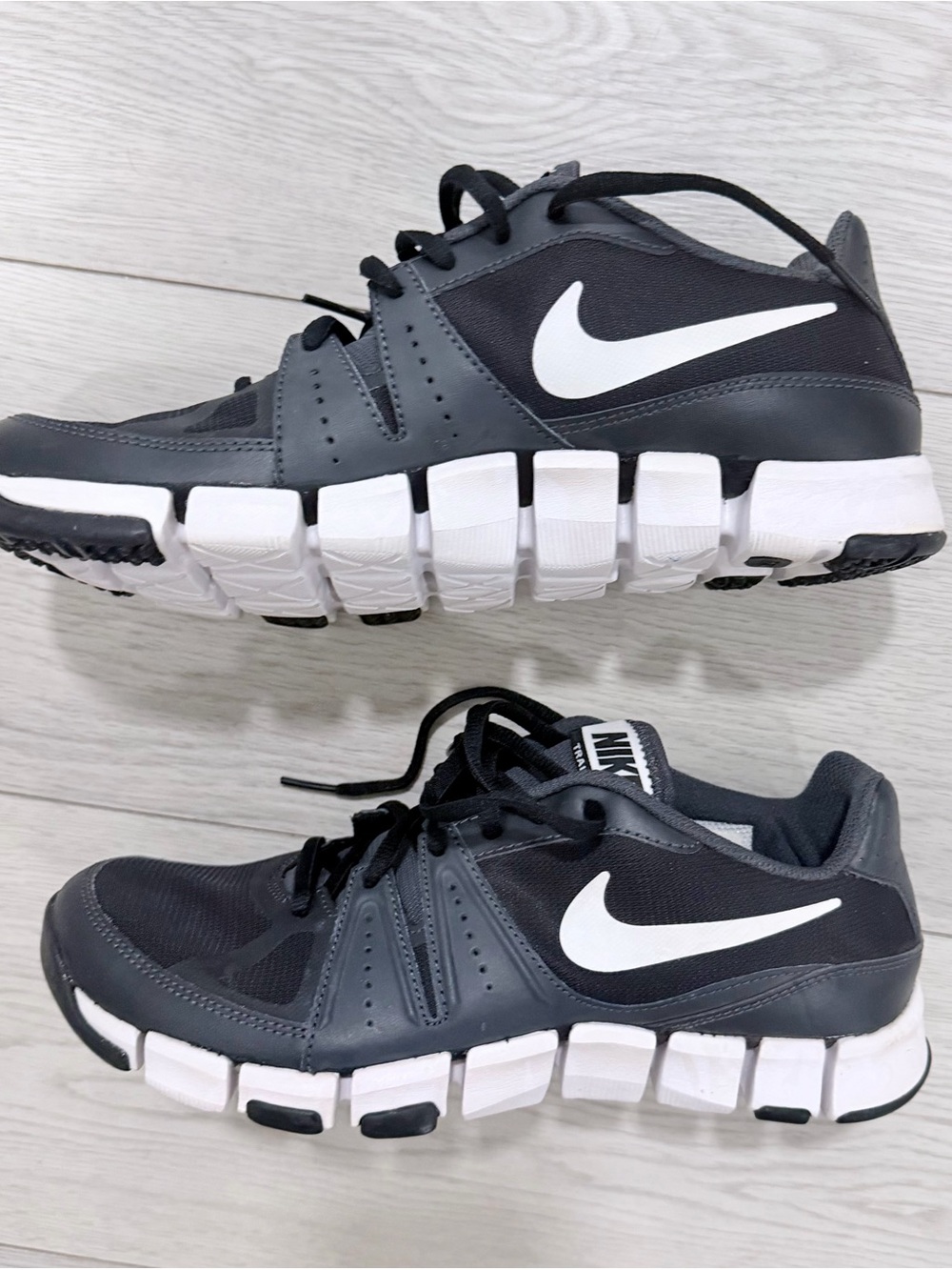 Nike Black and White Men's Running Sneakers